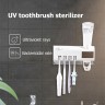 Держатель для зубных щеток Auto-Sterilization Health RZ-789 (TV)